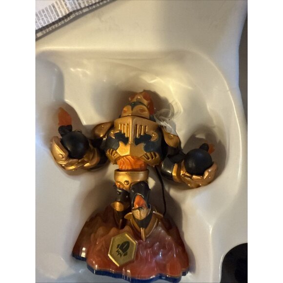 Skylanders XBox 360 Swap Force Starter Pack - Preowned - Picture 2 of 4